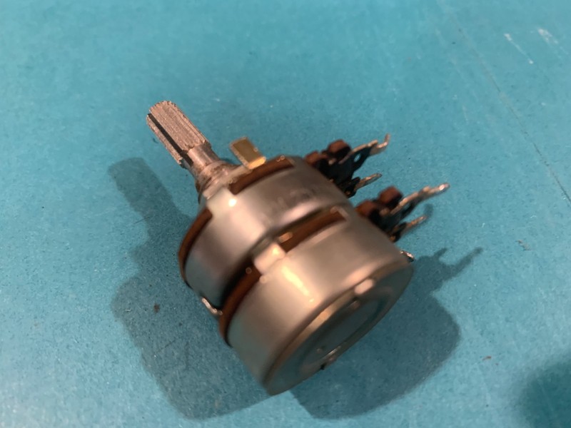 PIONEER SX-535 Stereo Receiver - Parting Out - Treble Potentiometer gallery