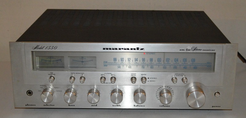 vintage Marantz 1550 stereo receiver 50WPC phono working vg+ need new light bulb