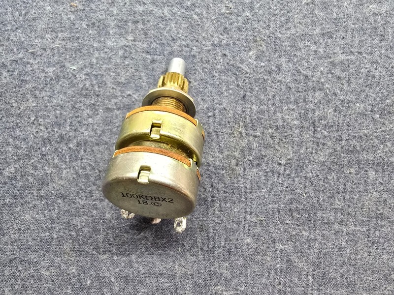 Sansui QR-4500 Receiver Part - Front Bass / Treble Rotary Switch gallery