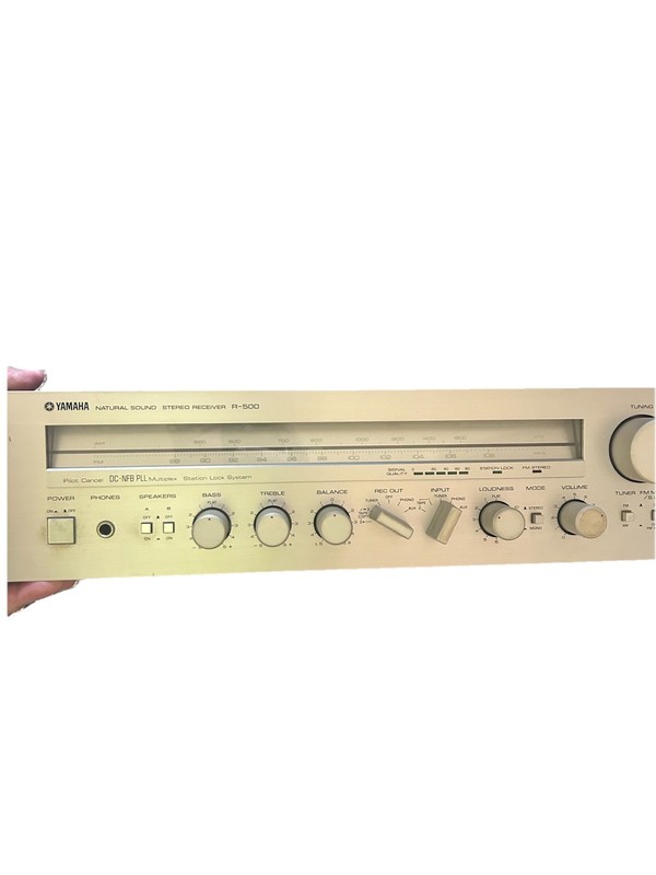Vintage Yamaha R-500, AM/FM stereo Receiver, 1981. Works Perfectly.