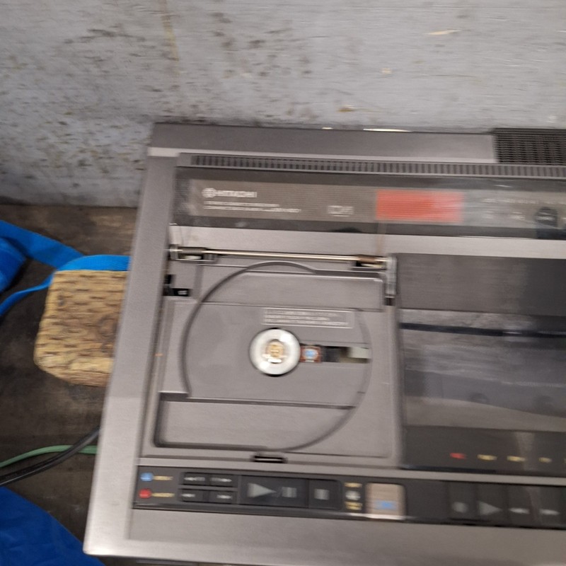Hitachi MX-W01 Dual Cassette, Compact Disc Player, AM/FM Receiver Turns On gallery
