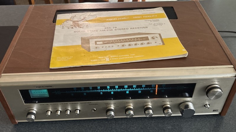 Realistic STA-76 silver-front stereo receiver with Wood Grain & Manual! WORKS!
