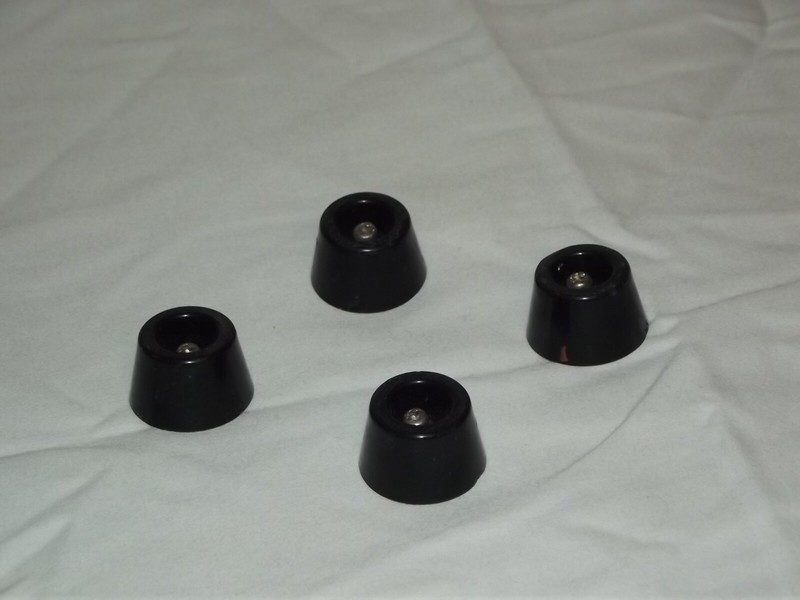 Pilot Model 540 Stereo Receiver Original Set of Feet Part