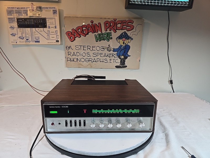 HARMAN KARDON 330B RECEIVER PROFESSIONALLY SERVICED WOODEN CASE VIDEO INCLUDED