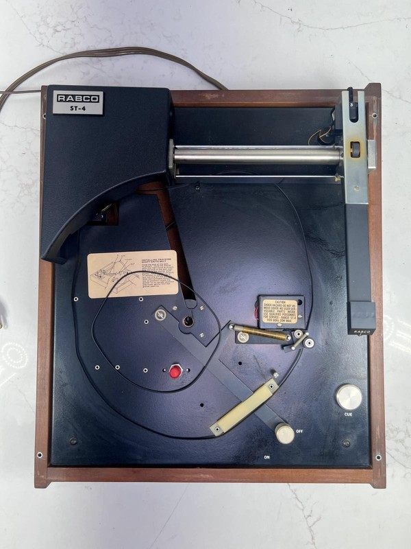 Rabco ST-4 Linear tacking vintage turntable