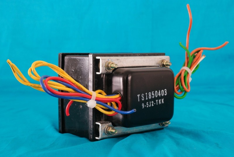 Vintage Marantz Model 2220B FM/AM Receiver Parts : Power Transformer gallery