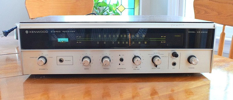 Kenwood/Trio KR-2200 Stereo Receiver - Tested And Working Well