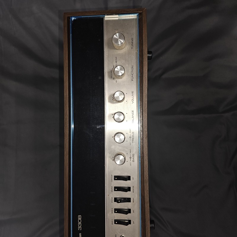 Harman Kardon 330B Vintage AM/FM Stereo Receiver gallery