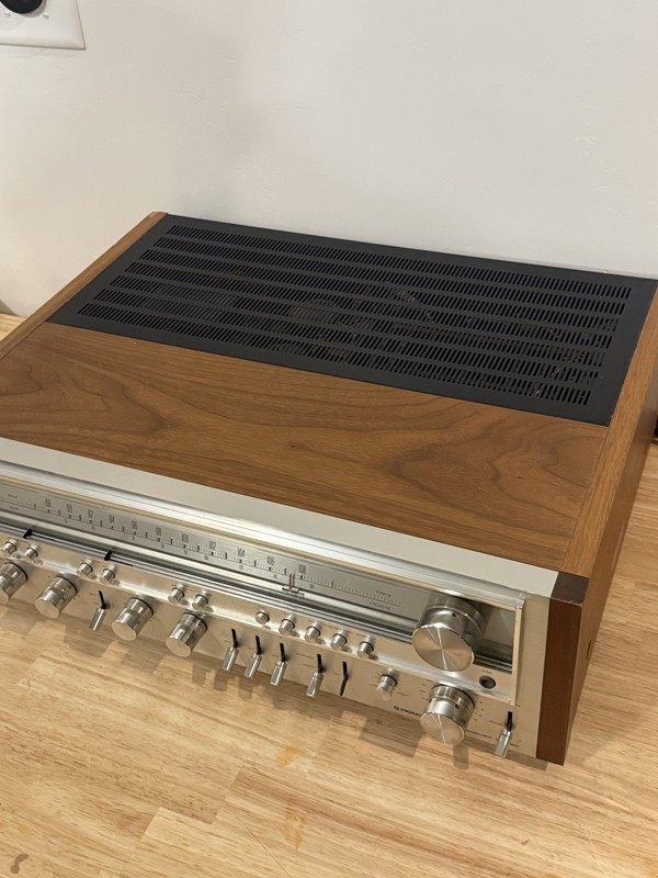 Very Near-Mint Vintage Pioneer SX-980 Stereo Receiver at 80 Watts per Channel gallery