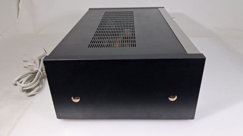 PIONEER SX-590 VINTAGE STEREO RECEIVER gallery