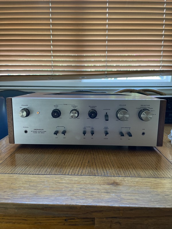 Pioneer SA-600 Vintage Solid State Stereo Integrated Amplifier