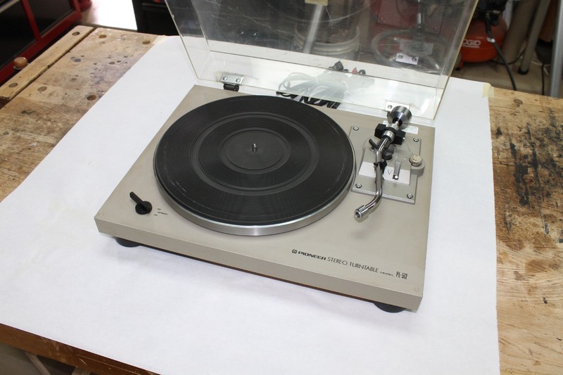 Guaranteed Satisfaction Working Pioneer PL-512 Turntable & Pioneer Dustcover