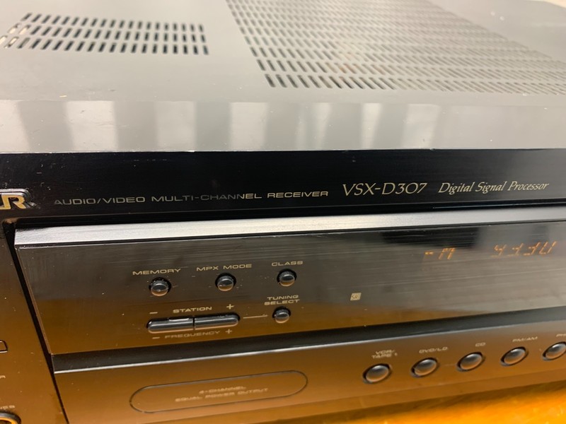 Pioneer VSX-D307 VTG Audio Video Multi Channel Surround Sound Stereo Receiver gallery