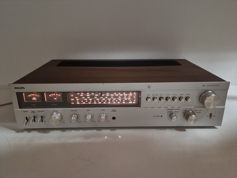 Philips 793 Receiver - With new power cable gallery