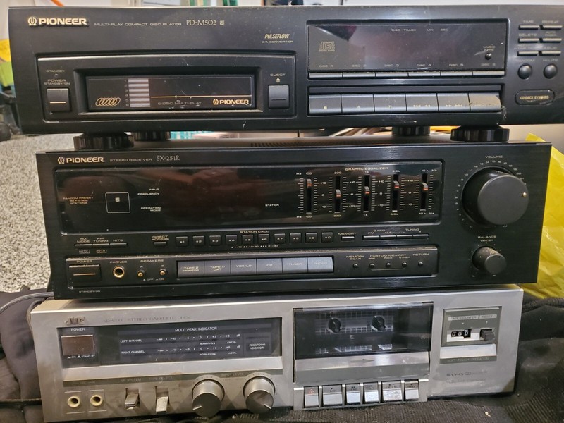 Vintage Pioneer SX-251R Stereo Receiver Audiophile GOOD CONDITION  Remote Manual gallery
