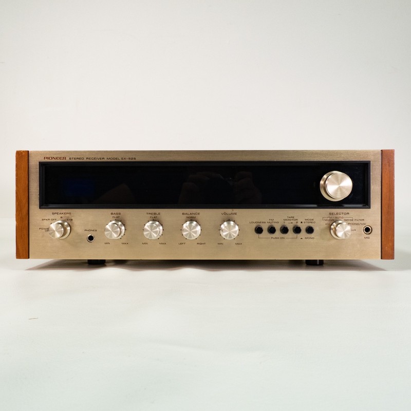 Vintage Pioneer SX-525 Stereo Receiver Sounds Great Needs Minor Service