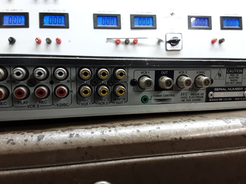 AKAI Model AS-P202 Remote Control Center Signal Processor 1986 Vintage gallery