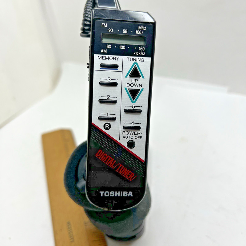 Vintage Toshiba RP-2066 AM/FM Stereo Synthesizer Headphone Receiver Radio TESTED gallery