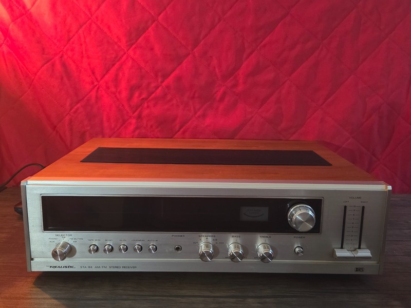 Realistic STA 84 AM/FM Stereo Receiver - Silver Face - Clean! Working!