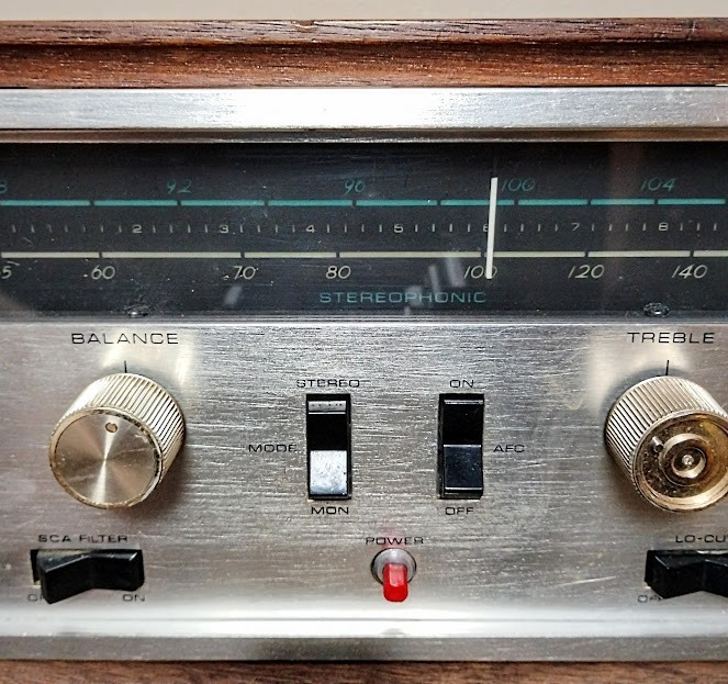 Vintage Knight KG‑964 Solid State Stereo Receiver Wood Cabinet AMFM Stereophonic gallery