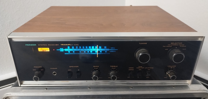 Vintage Pioneer SX-440 AM/FM Stereo Receiver – Tested! Working!