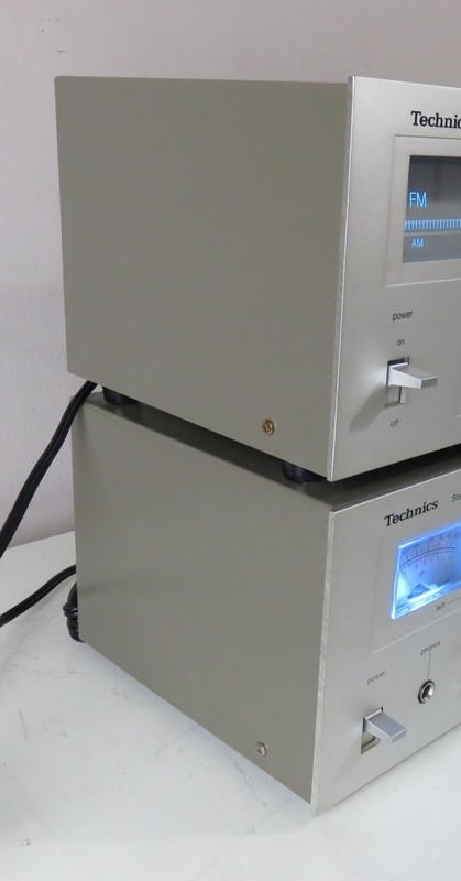 TECHNICS 2PC SU-Z1 INTEGRATED AMP + ST-Z1 TUNER RECAPPED PRO SERVICED + LED's gallery