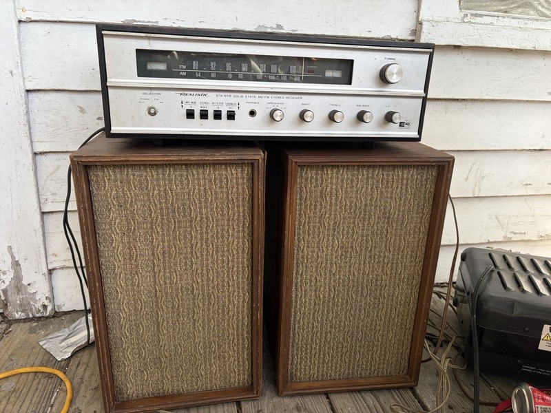 Realistic Radio Shack STA-65B Solid State AM/FM Stereo Receiver