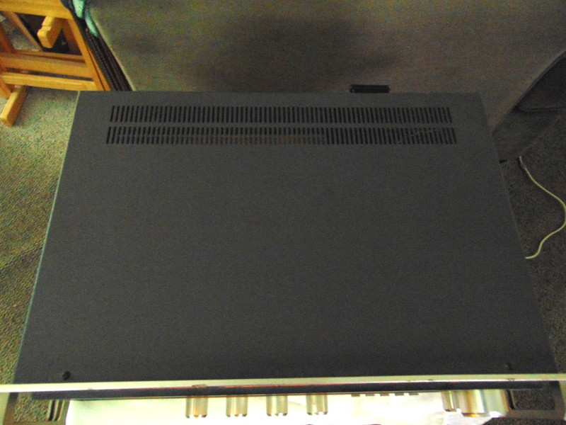ROTEL RX503 STEREO AN/FM RECIEVER WITH MANUAL TESTED IN GOOD WORKING ORDER gallery