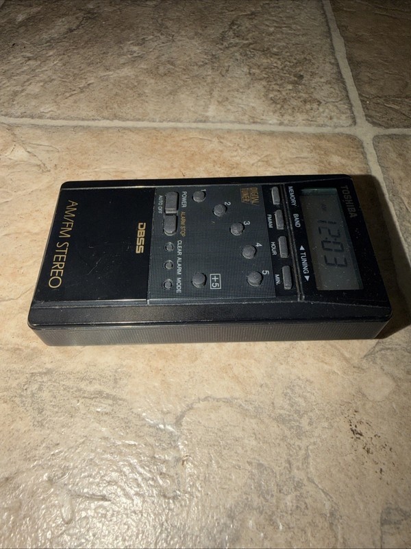 Toshiba RP-2059 AM FM Stereo Digital Synthesizer Receiver Japan - Vintage * gallery