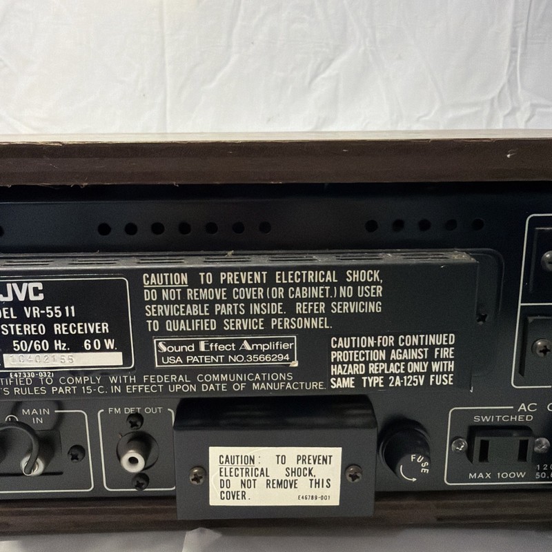 Intake JVC VR 5511 Fm/Am Stereo Receiver 1970s Black/brown gallery