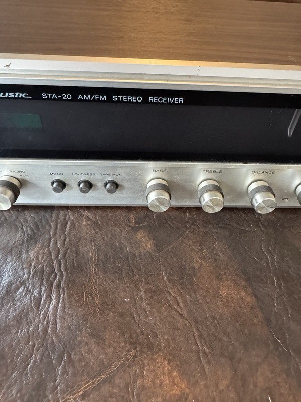 Vintage Realistic STA-20 AM/FM Stereo, Tested Working gallery