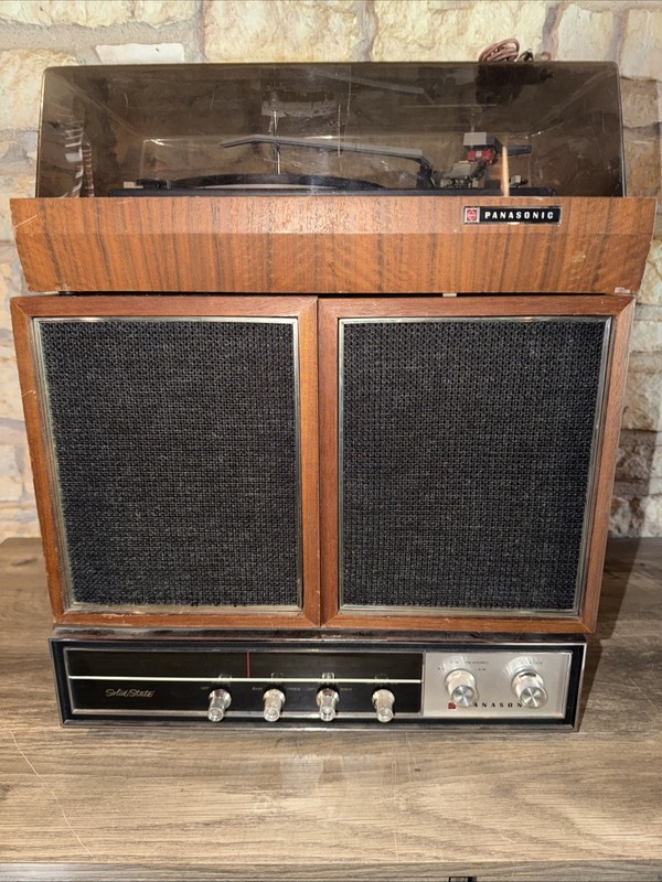 VTG Panasonic RE-7671 Receiver RD-7672 Speakers, & RD-7673 Turntable! See Video!