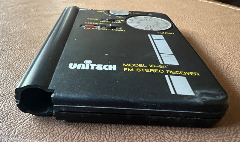 Vintage Unitech Model IS-90 FM Stereo Receiver & Clip Case - Parts ONLY gallery