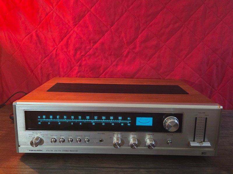 Realistic STA 84 AM/FM Stereo Receiver - Silver Face - Clean! Working! gallery