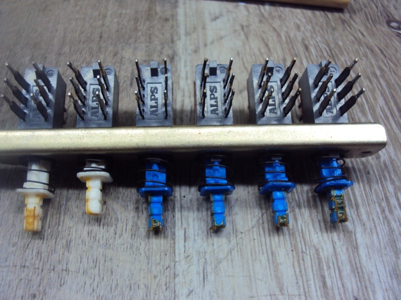 AIWA 7300 Push Button Switch Assembly. Teated. Parting Out AIWA 7300 Or AX7300-U gallery