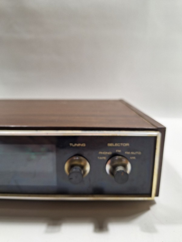 Vintage Craig 1505 AM FM Stereo Receiver Amplifier Home Audio Parts Not Working gallery