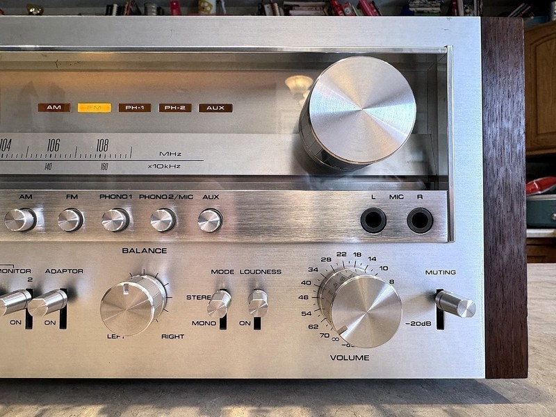 Pioneer SX-1050 Stereo Receiver - Just...WOW!!! gallery