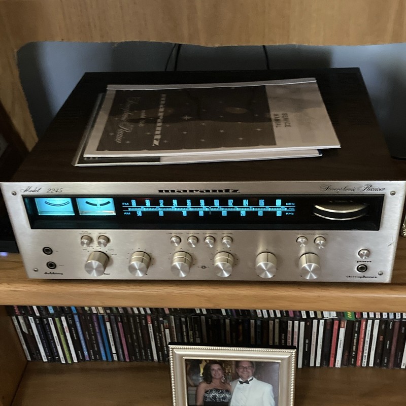 Marantz Model 2245 Vintage Stereophonic Stereo Receiver Silver Face gallery