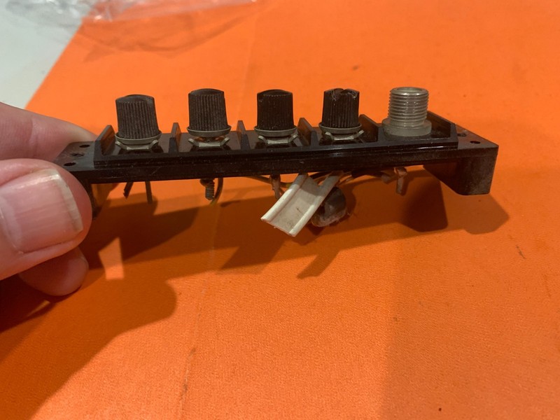 Marantz 2238B Stereo Receiver Parting out - Antenna Jacks gallery