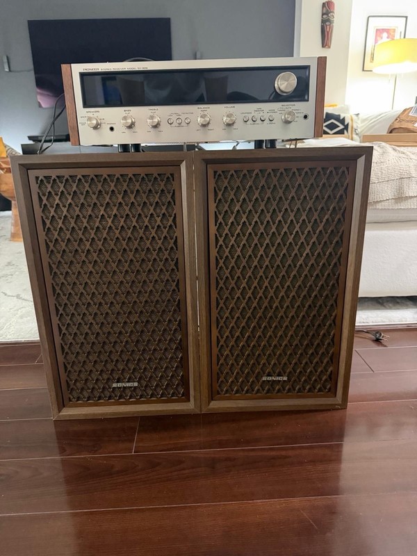 Vintage Pioneer SX-626 AM/FM Stereo Receiver Wood Case Tested Working gallery