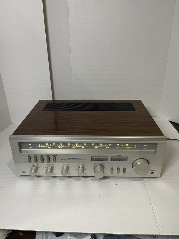 REALISTIC STA-820 STEREO RECEIVER