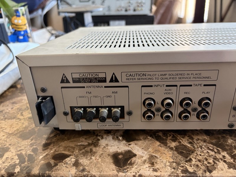 Toshiba SA-R10 Stereo Receiver Clean Works Excellent Made In Japan gallery