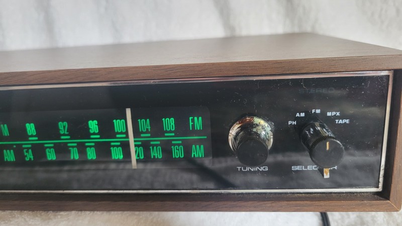 Vintage Craig 1505 AM/FM Stereo Tuner Working Condition tested gallery