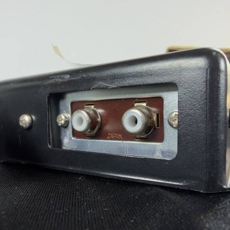 VINTAGE REALISTIC SOLID STATE STEREO PRE-AMP1LIFIER #42-2930 gallery