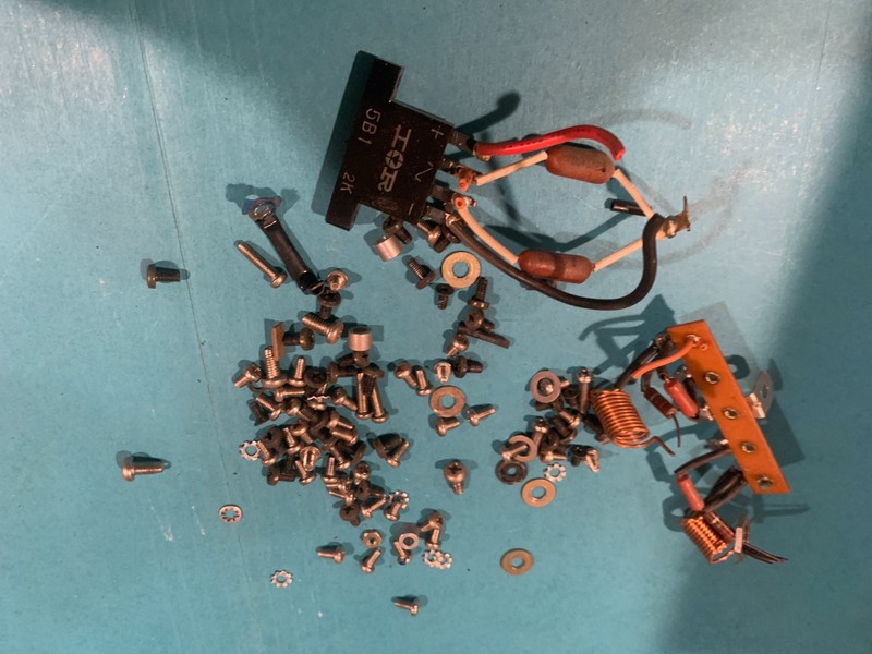 Marantz 2220 Stereo Receiver – Parting Out – Tear Down Hardware