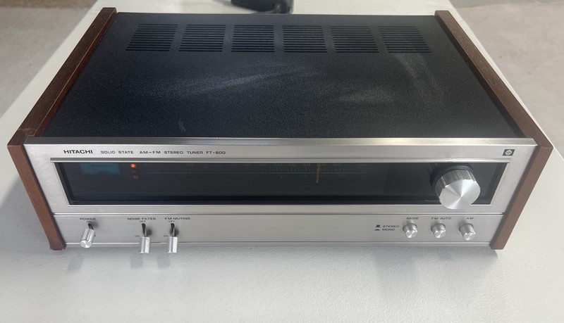 Hitachi FT-600 AM/FM Stereo Tuner Vintage Solid State Working RARE