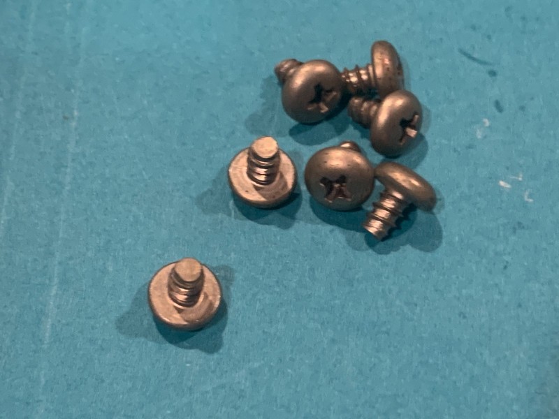 Kenwood KR-6200 Stereo Receiver – Parting Out – Bottom Cover Screws