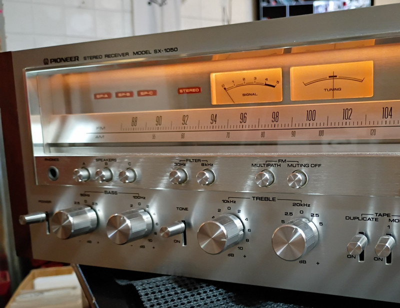 Pioneer SX-1050 - Recently Serviced - Pristine, See Details! gallery