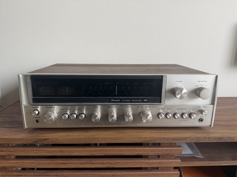 Sansui 881 Vintage Stereo Receiver gallery