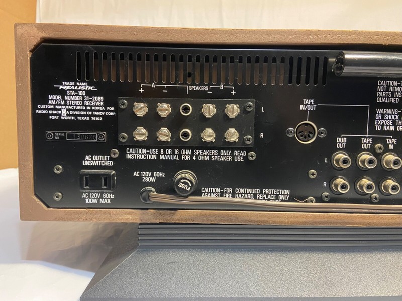 Realistic STA-100 22 Watt Stereo Receiver 31-2089 - Play Tested gallery